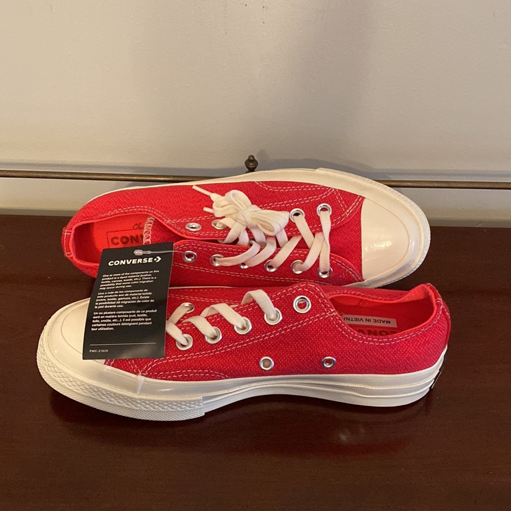 NIB- Converse Platform Chuck Taylors